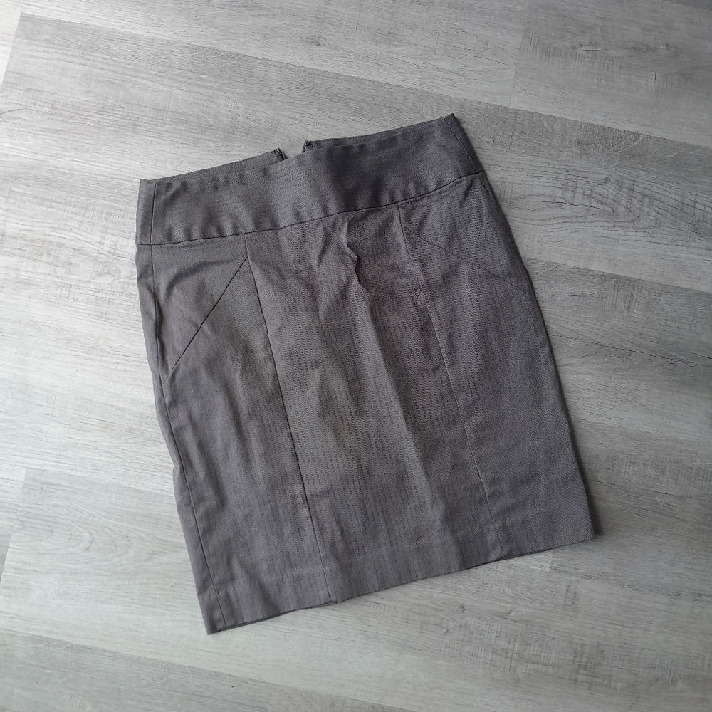 Banana Republic Cotton Grey Pencil Skirt Stretchy Zipper Back Split Size 6